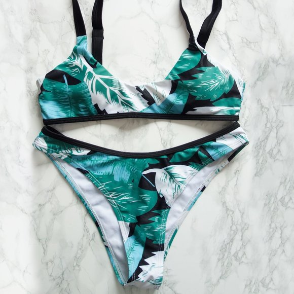 Leaves Printed Bikini - Picture 1 of 5